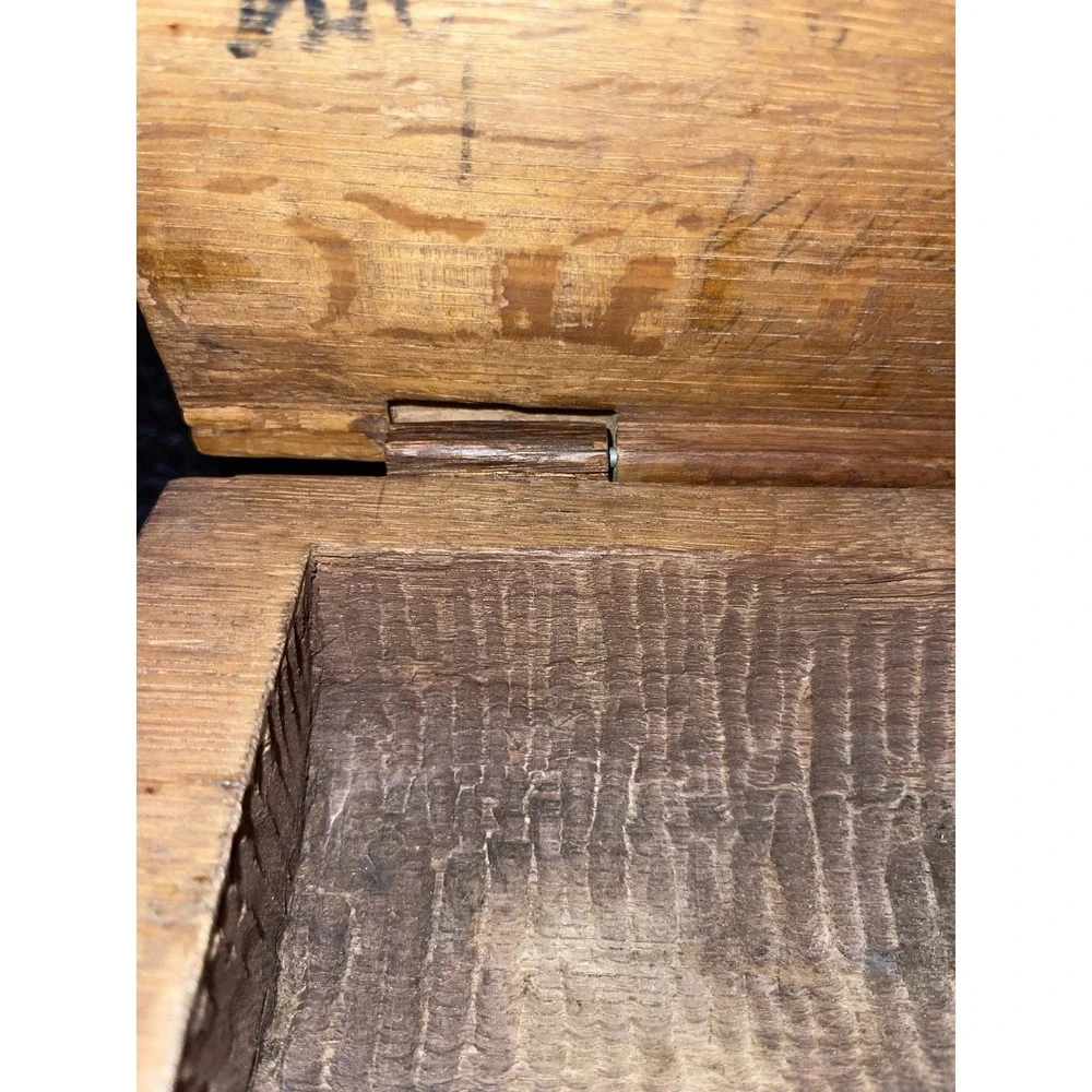 Vintage Handmade Carved Wood Box With Wrought Iron Knob Jewelry‎ Money Misc Box